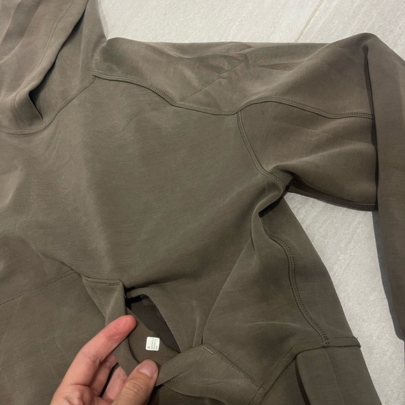 Lululemon softstream size 4 - Picture 6 of 9